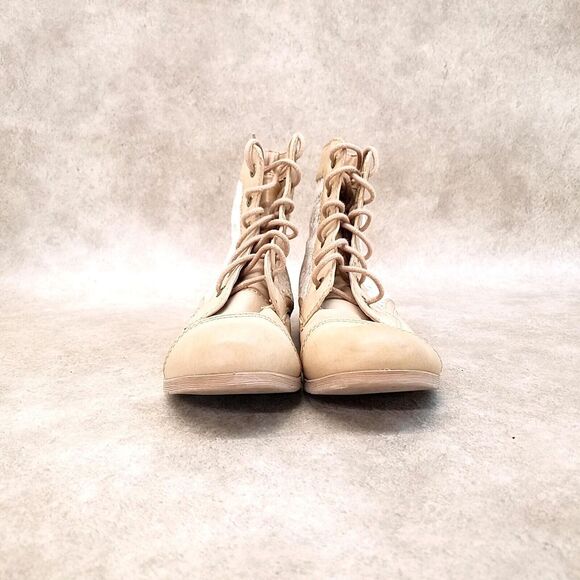 SODA Womens Size 6.5 Tan Lace Up Ankle Boot Combat Fashion Booties - Picture 2 of 10